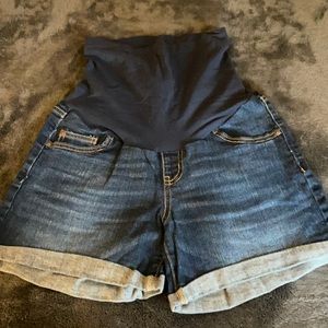 Full panel maternity Jean shorts, size m